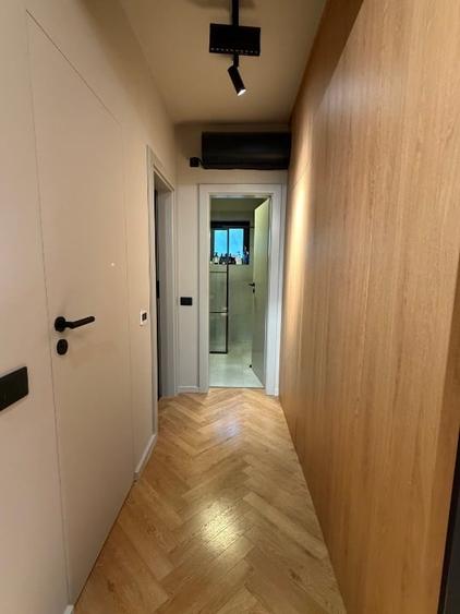 Apartament cu 4 camere decomandat, mobilat în Sărari