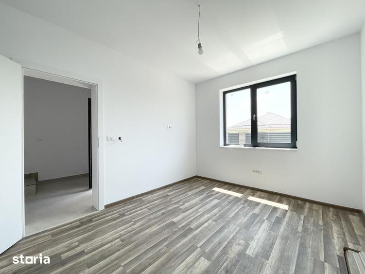 Casă cu 4 camere cu Teren 300 Mp în Central
