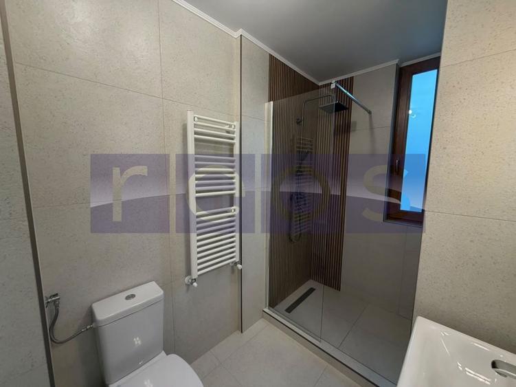 Apartament cu 3 camere decomandat, mobilat în Băneasa