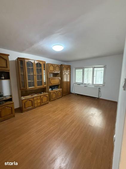 Apartament cu 2 camere decomandat în Republicii