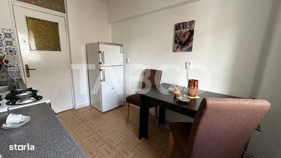 Apartament cu 3 camere decomandat în Turnișor