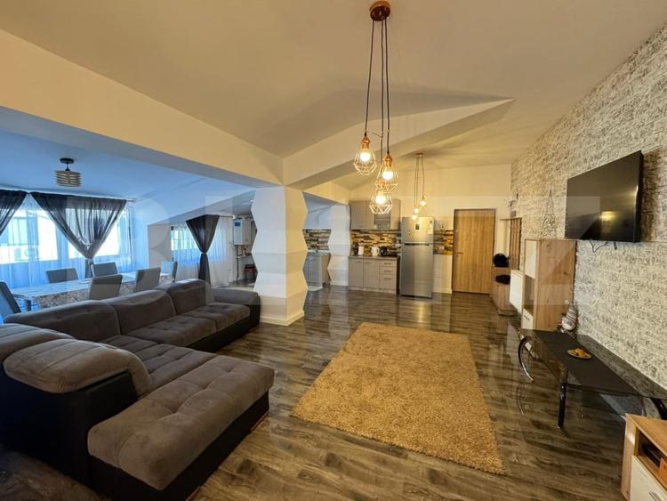Apartament cu 3 camere decomandat, mobilat în 1 Mai