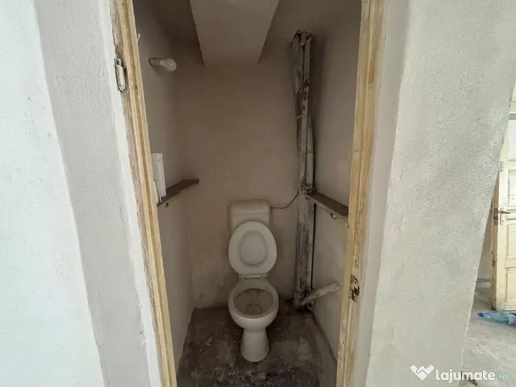 Spațiu comercial, de 160 mp, în Sub Arini