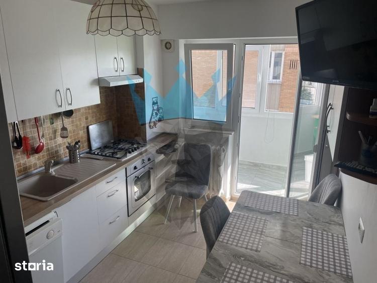 Apartament cu 3 camere în Aviatorilor
