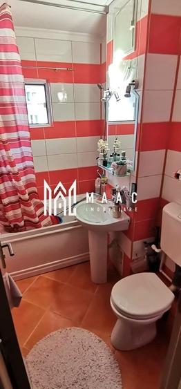 Apartament cu 3 camere decomandat, mobilat în Vasile Aaron