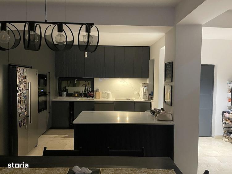 Casă cu 4 camere cu Teren 230 Mp în Tunari
