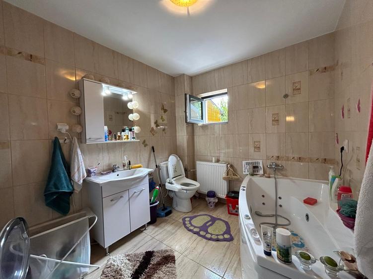 Casă cu 4 camere mobilată și utilată în Valea Lupului-Iași - 3