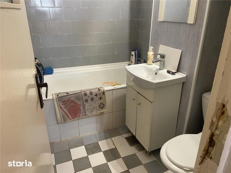 Apartament cu 3 camere decomandat în Ultracentral