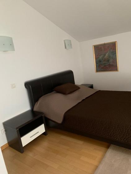 Casă individuală cu 6 camere cu Teren 1282 Mp în Brănești