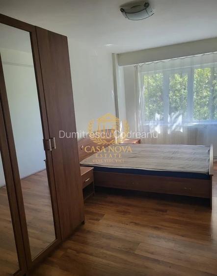 Apartament 2 camere 65mp, balcon, etaj intermediar, Interservisan