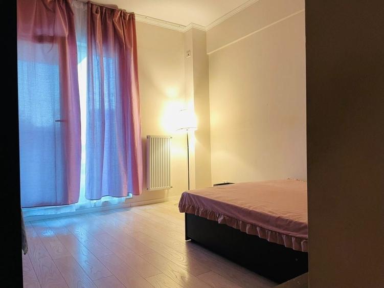 Apartament cu 3 camere decomandat în Exterior Vest