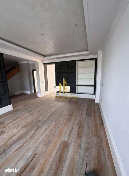 Casă cu 6 camere cu Teren 500 Mp în Șcheia