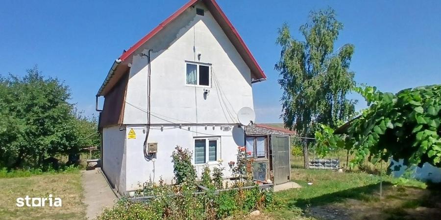 Casa in Comsesti cu teren intravilan 1800mp, acces bun - 18