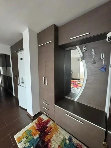 Apartament cu 3 camere decomandat în Nufărul