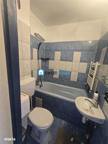 Apartament cu 2 camere semidecomandat în Florilor
