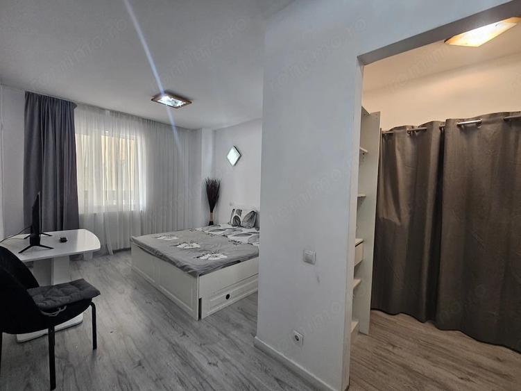 Apartament cu 2 camere decomandat în Pietroasa