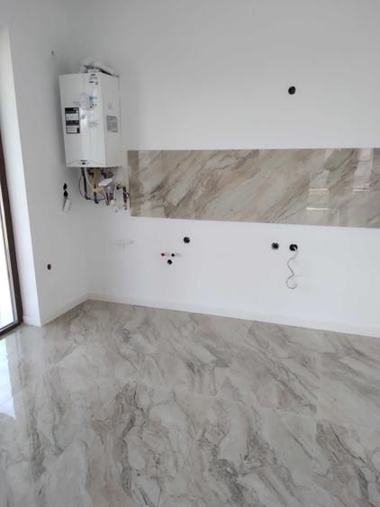 Casă cu 4 camere în Săsar