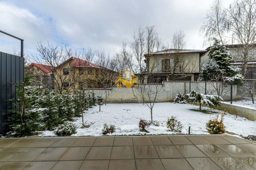 Duplex cu 6 camere cu Canalizare în Europa
