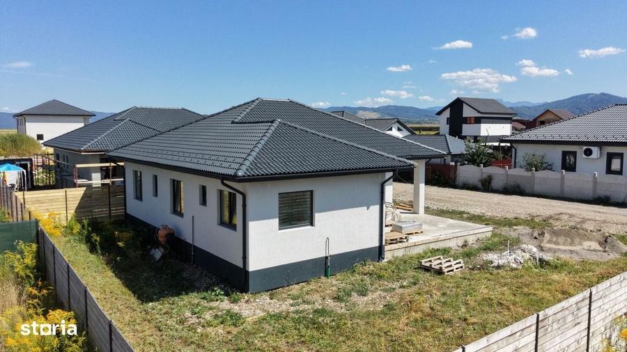 Casa pe parter de vanzare in cartierul Izvor - 3