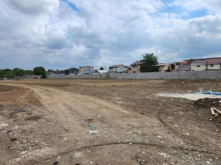 Teren Construcții intravilan de 15500 mp, în Străulești