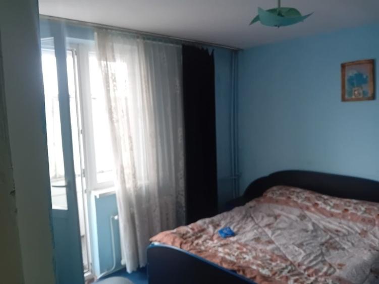 Apartament cu 2 camere decomandat în Precista