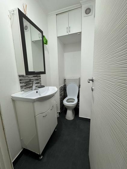 Apartament cu 4 camere decomandat în Pantelimon