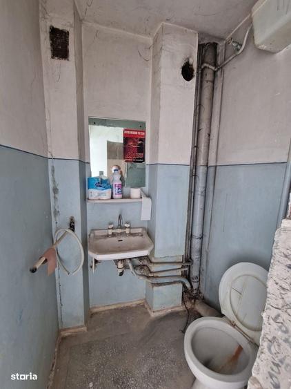 Apartament cu 4 camere decomandat în Central