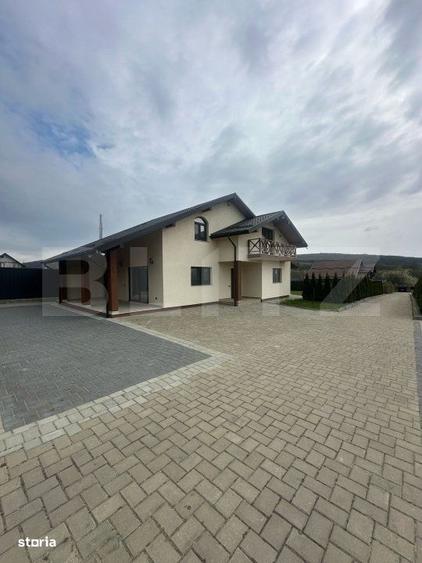 Casă cu 4 camere în Pătrăuți