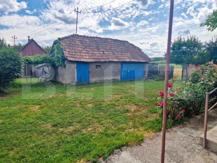 Casă individuală cu 2 camere cu Canalizare în Iclod