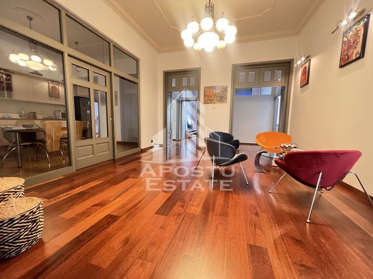 Apartament cu 5 camere decomandat în Central