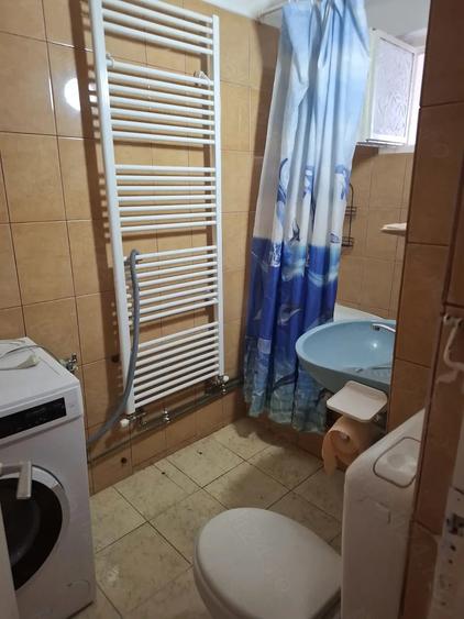 Garsonieră decomandată în Podgoria