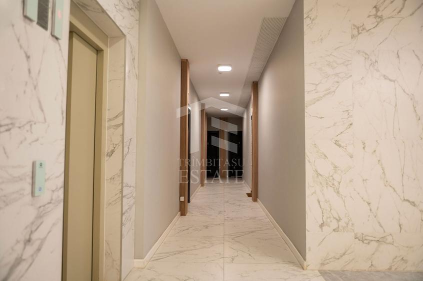 Apartament cu 3 camere decomandat, mobilat în Central