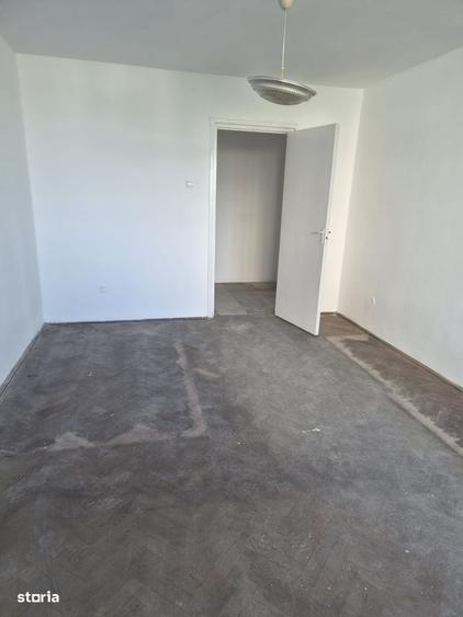 Apartament cu 2 camere decomandat în Dâmbu Pietros
