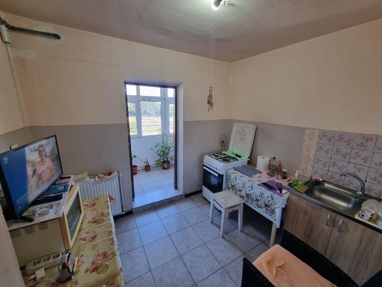 Apartament cu 2 camere decomandat, mobilat în Km 4-5
