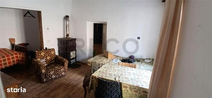 Casă cu 3 camere cu Teren 2974 Mp în Șișterea