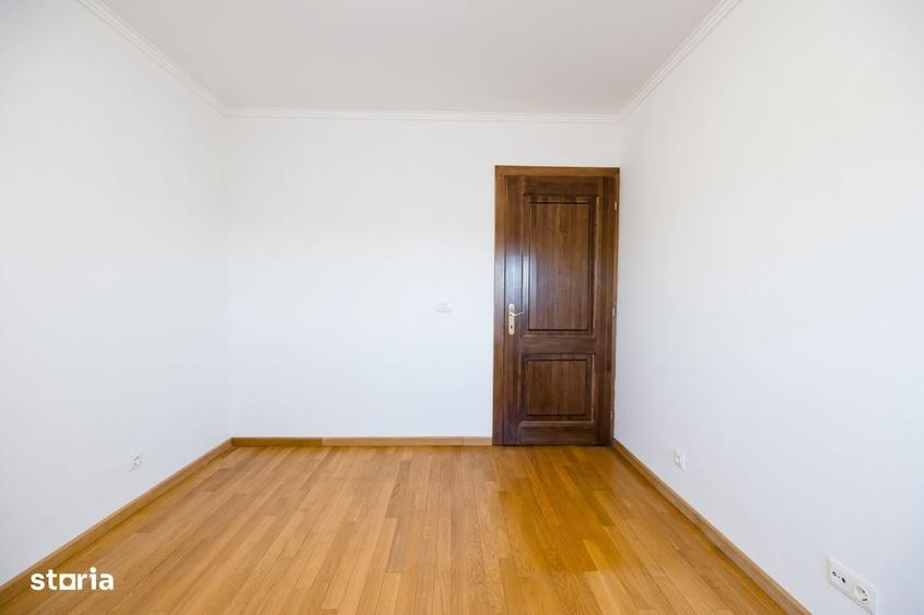 Apartament cu 3 camere decomandat în Micălaca