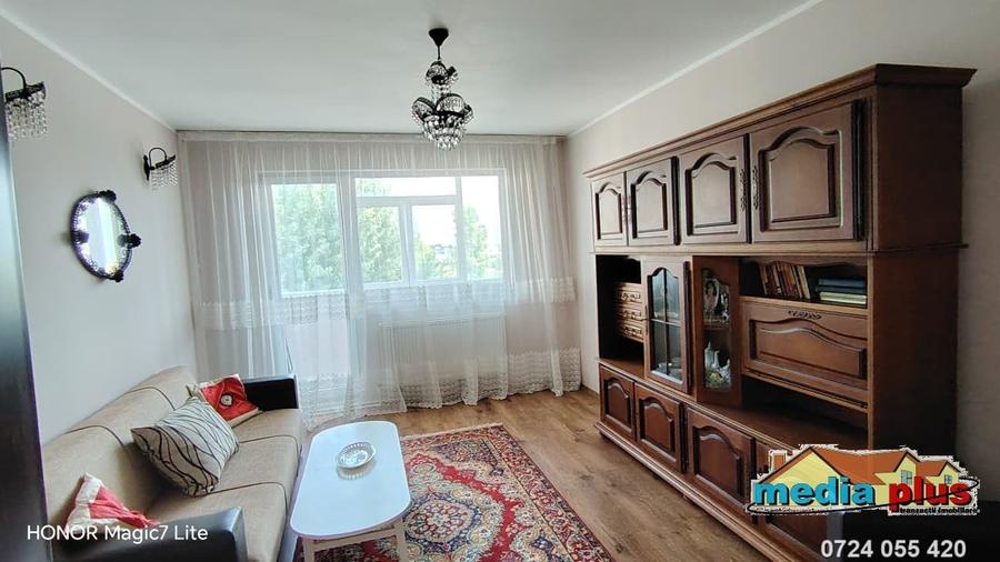 Apartament cu 2 camere de închiriat în zona Port – 330 euro/lună - 1