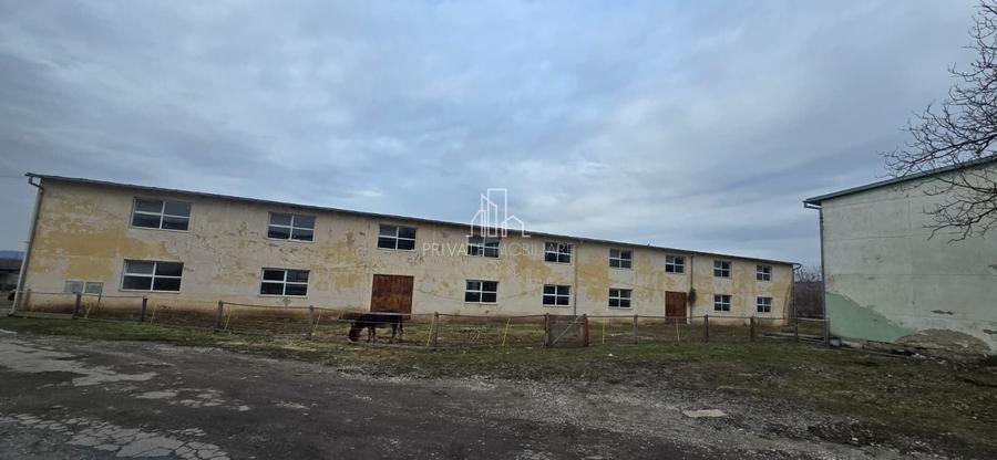 Spațiu industrial, de 1,097 mp, în Exterior Nord