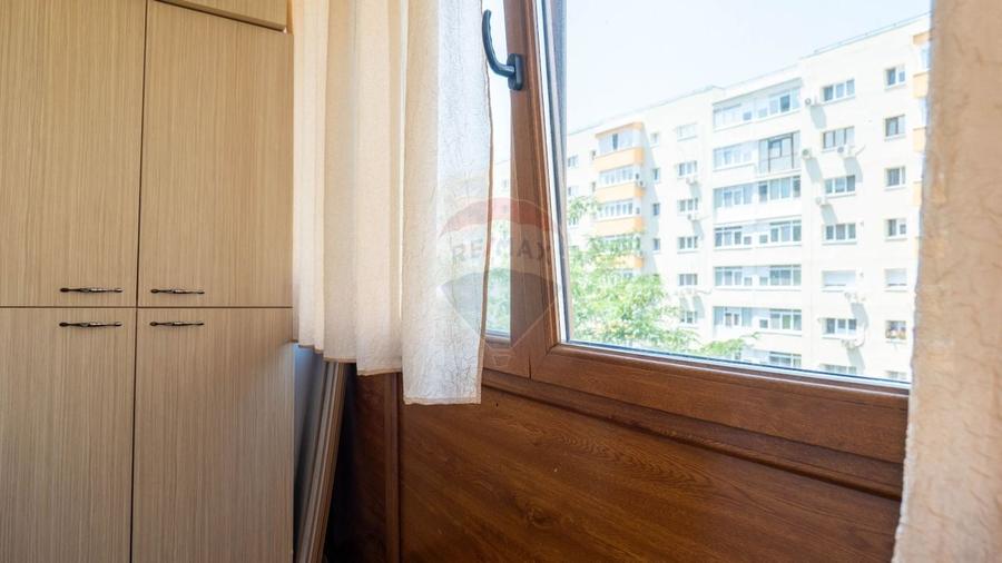 Apartament cu 2 camere decomandat, mobilat în Titan