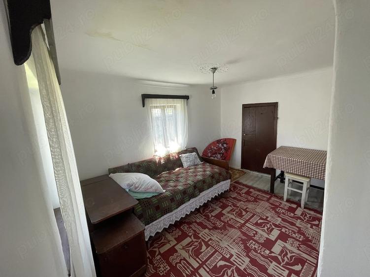 Casă cu Teren 957 Mp în Bobâlna