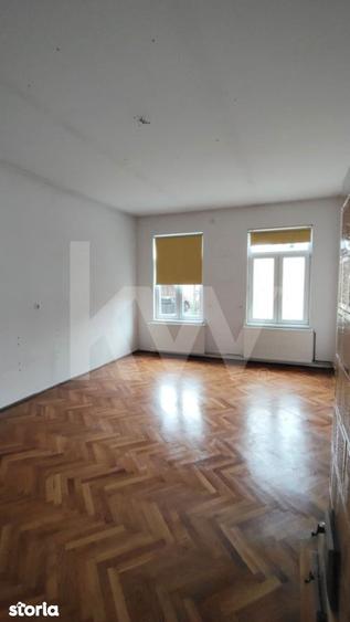 Casă cu 4 camere cu Teren 540 Mp în Lupeni