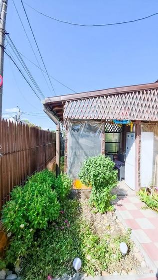 Casă individuală cu 3 camere cu Canalizare în Apusului