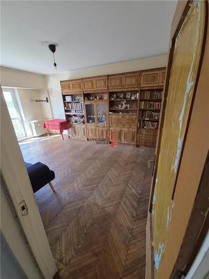 Apartament cu 2 camere decomandat în Unirii
