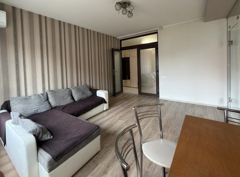 Apartament cu 3 camere decomandat, mobilat în Dumbrăvița