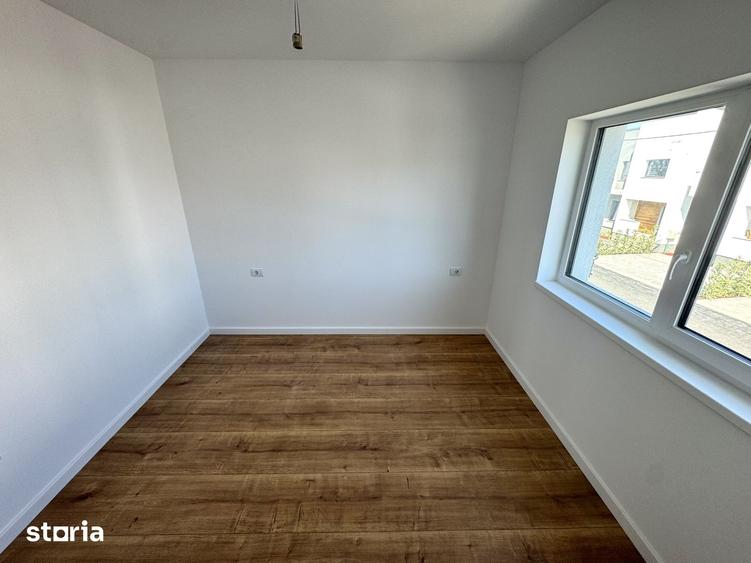 Casă cu 4 camere cu Teren 200 Mp în Valea Lupului