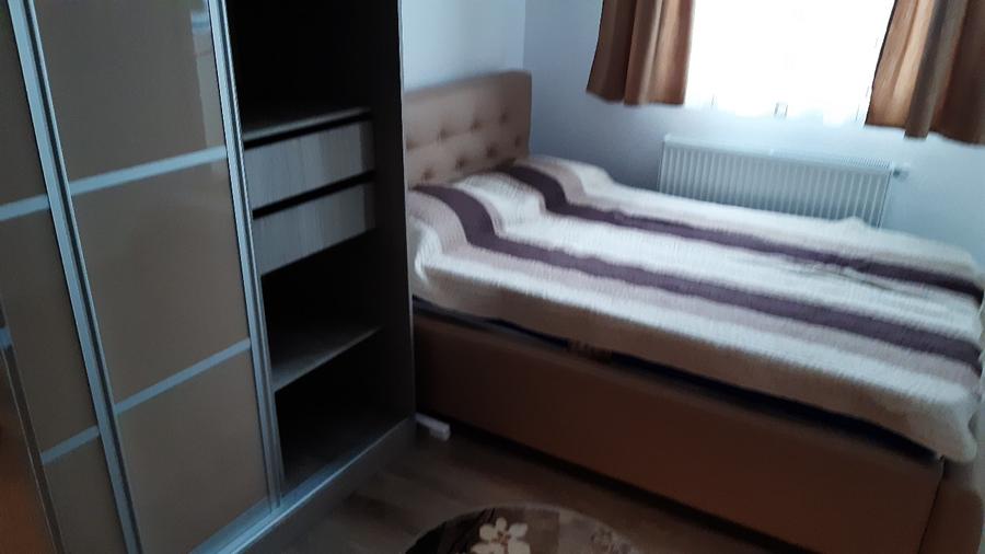 De inchiriat apartament 2 camere - 2