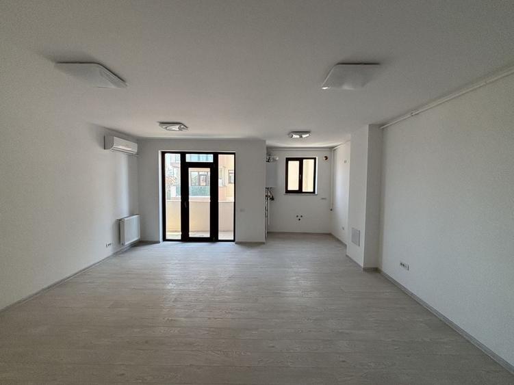 Apartament cu 3 camere decomandat în Albert