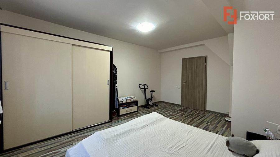 Casă individuală cu 6 camere cu Teren 649 Mp în Remetea Mare