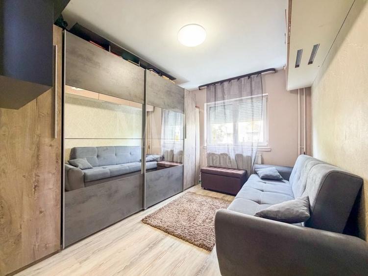 Apartament cu 3 camere decomandat în Între Lacuri