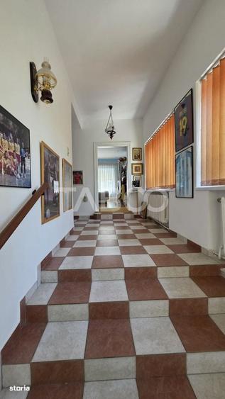 Casă cu 4 camere în Petrești